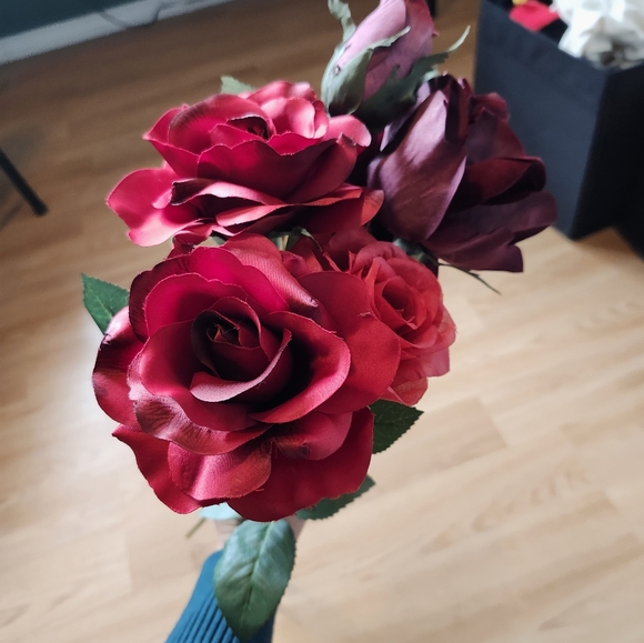 Faux Roses - Picture 2 of 2